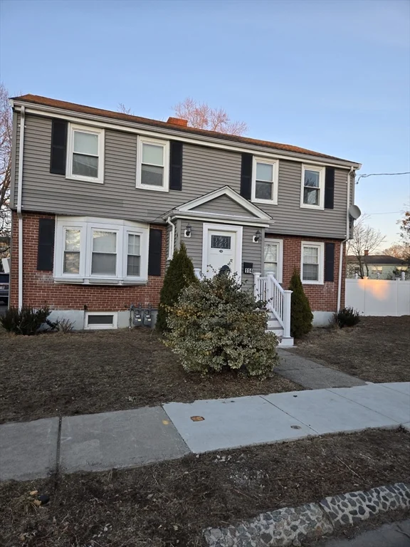 2 bed, 1 bath apartment for rent at 114 Faraday St Unit 2, Hyde Park — photo 5 of 25