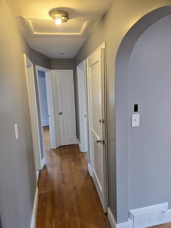 2 bed, 1 bath apartment for rent at 114 Faraday St Unit 2, Hyde Park — photo 19 of 25