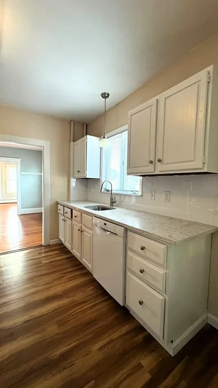 2 bed, 1 bath apartment for rent at 114 Fayerweather St Unit 2, West Cambridge — photo 5 of 18