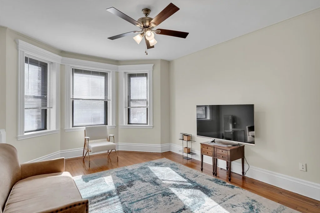 3 bed, 2 bath apartment for rent at 114 Fenway Unit 6, Fenway — photo 15 of 41
