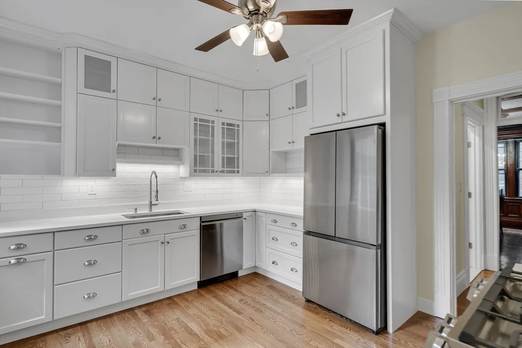 3 bed, 2 bath apartment for rent at 114 Fenway Unit 6, Fenway — photo 5 of 41
