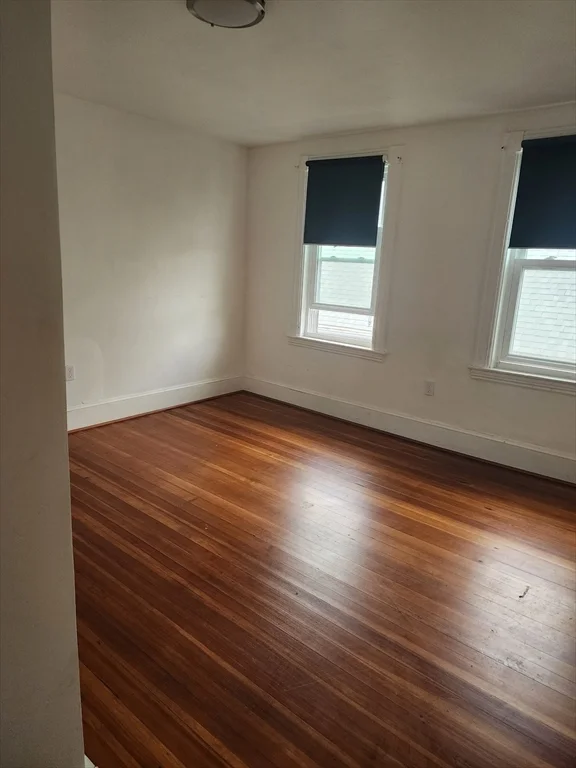 4 bed, 1 bath apartment for rent at 114 Hancock Unit 2, Everett — photo 4 of 10