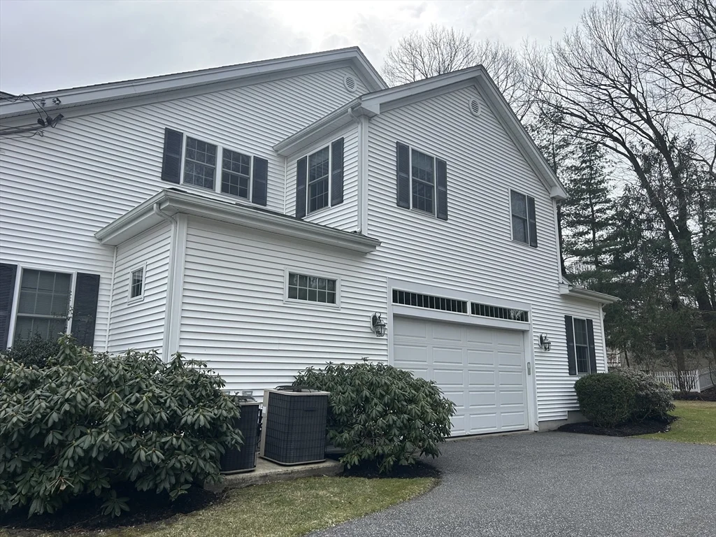 4 bed, 2 bath apartment for rent at 114 Jarvis Unit 114, Needham — photo 16 of 17