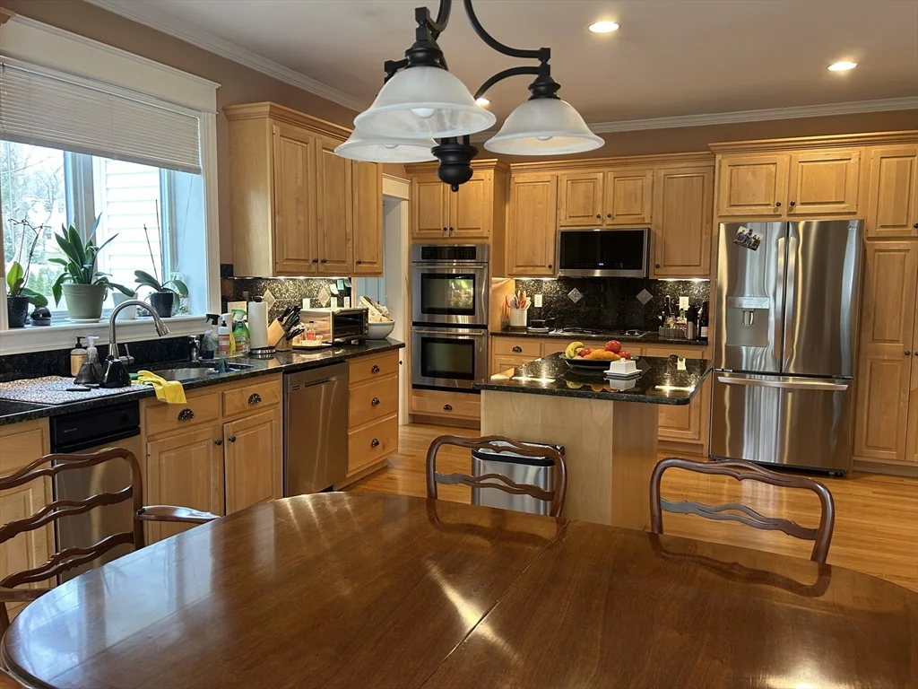 4 bed, 2 bath apartment for rent at 114 Jarvis Unit 114, Needham — photo 9 of 17