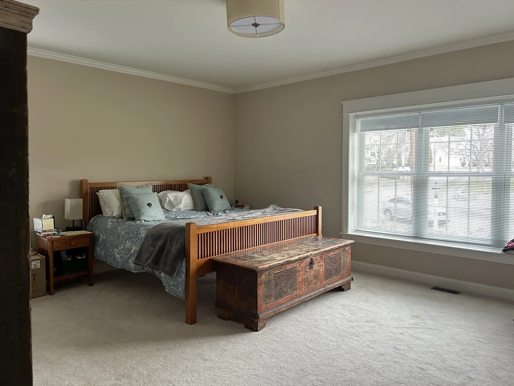 4 bed, 2 bath apartment for rent at 114 Jarvis Unit 114, Needham — photo 2 of 17