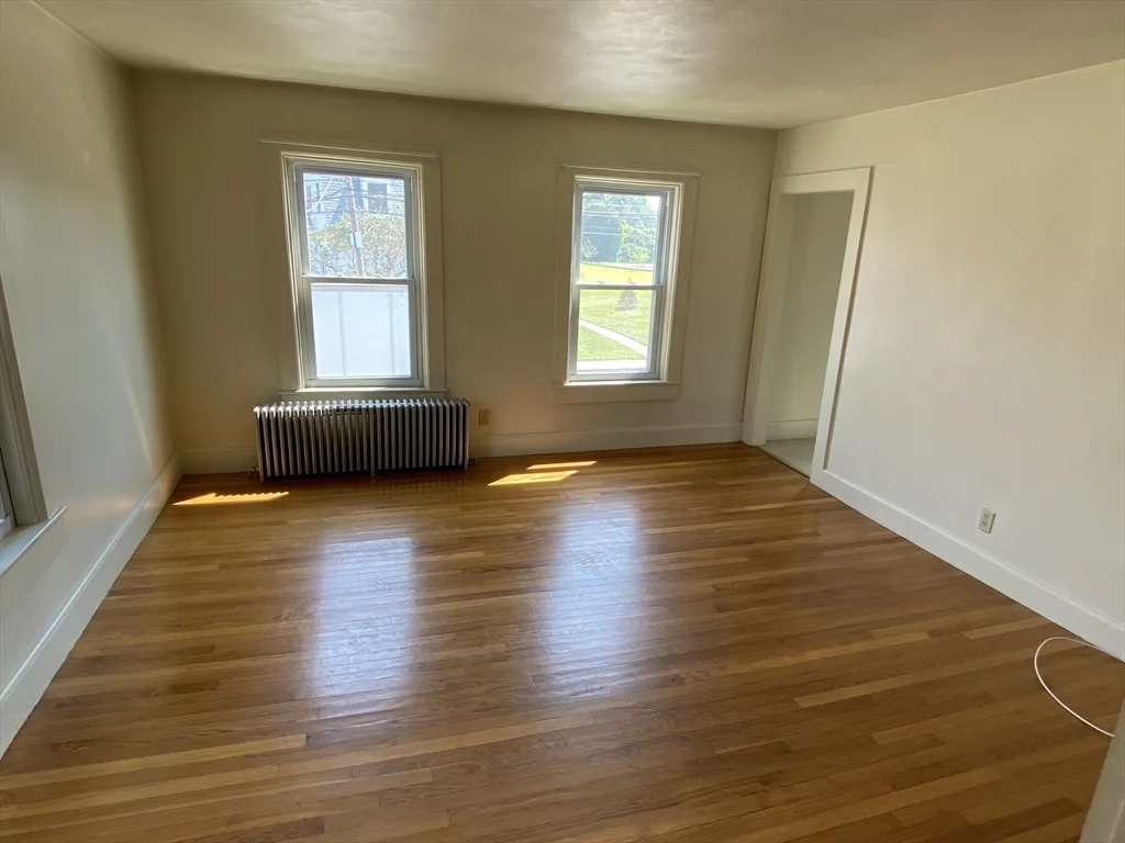 1 bed, 1 bath apartment for rent at 114 King St Unit B, Northampton — photo 6 of 12