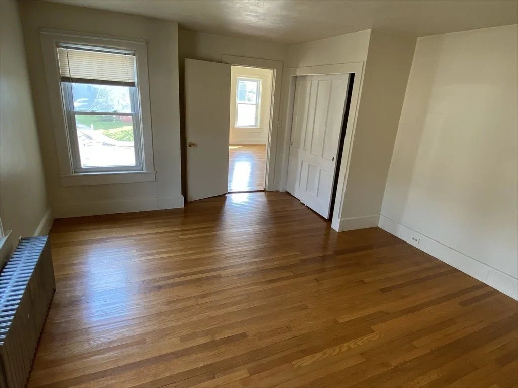 1 bed, 1 bath apartment for rent at 114 King St Unit B, Northampton — photo 4 of 12