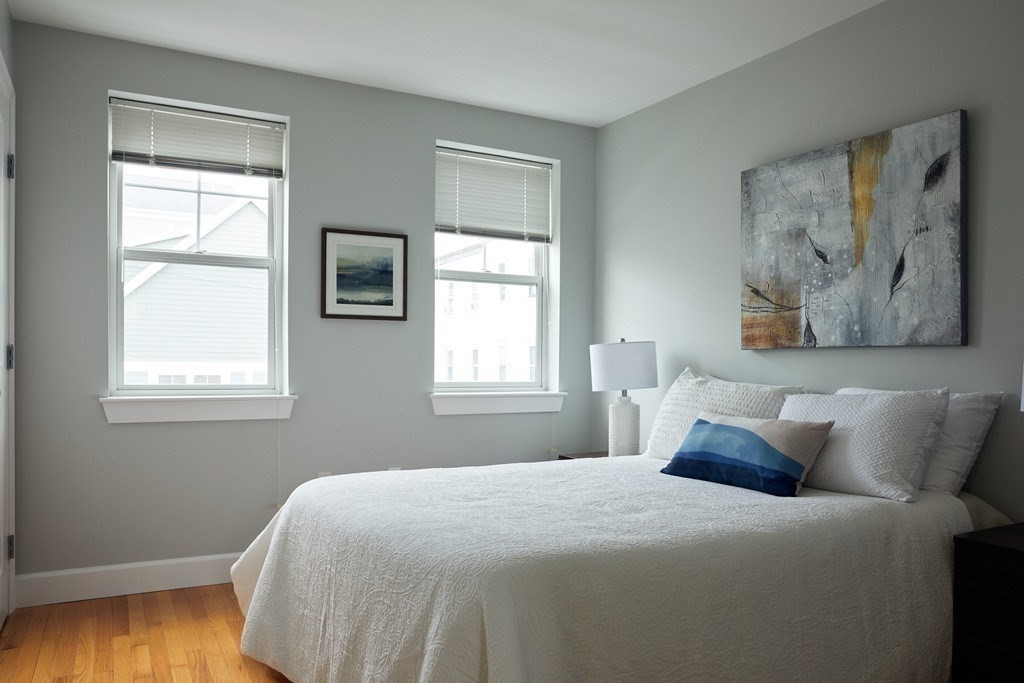 3 bed, 1 bath apartment for rent at 114 Library Unit 114, Chelsea — photo 5 of 11