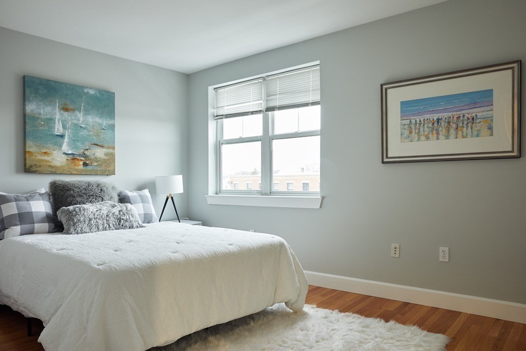 3 bed, 1 bath apartment for rent at 114 Library Unit 114, Chelsea — photo 6 of 11