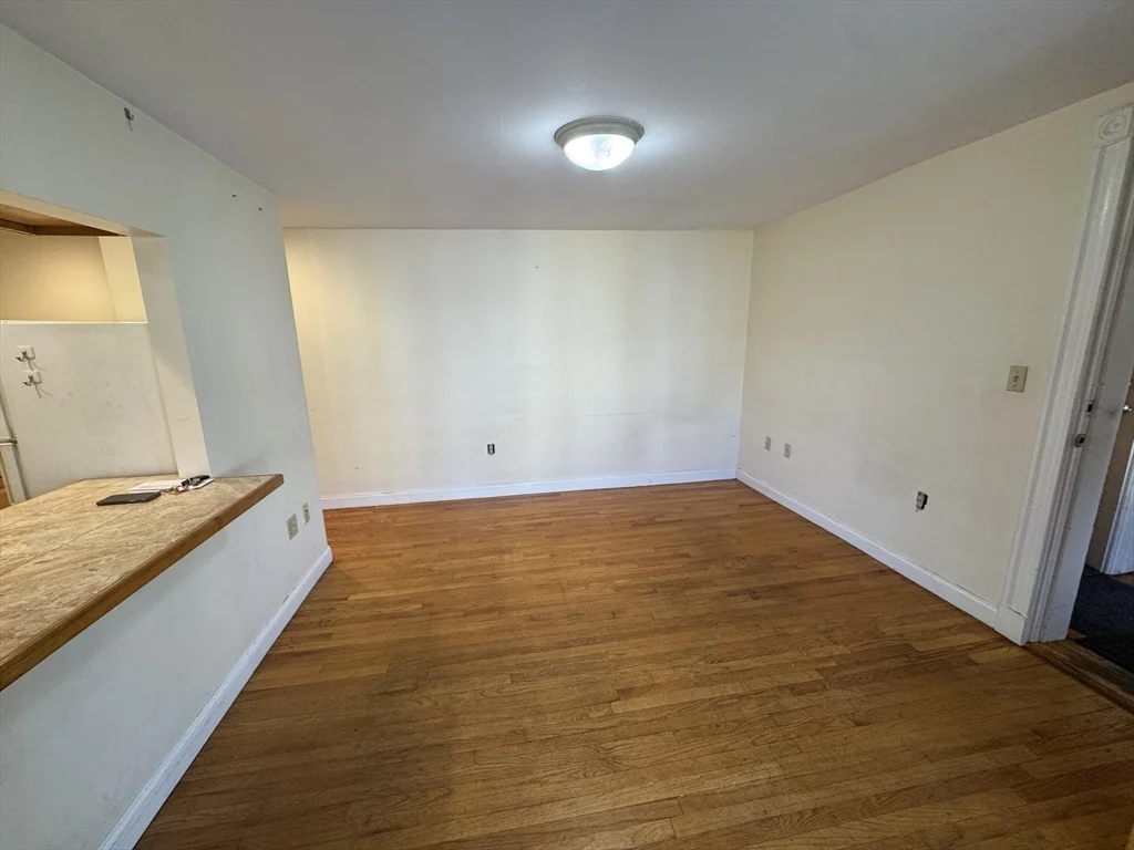 2 bed, 1 bath apartment for rent at 114 Magazine St Unit 2, Cambridgeport — photo 2 of 10