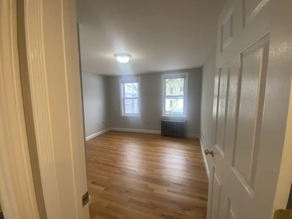 2 bed, 1 bath apartment for rent at 114 Magazine St Unit 2, Cambridgeport — photo 8 of 10