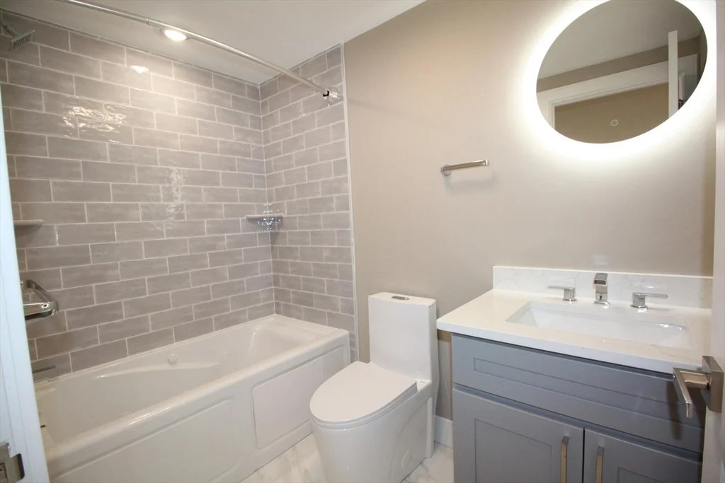 2 bed, 1 bath apartment for rent at 114 Main St Unit 114, Everett — photo 5 of 11