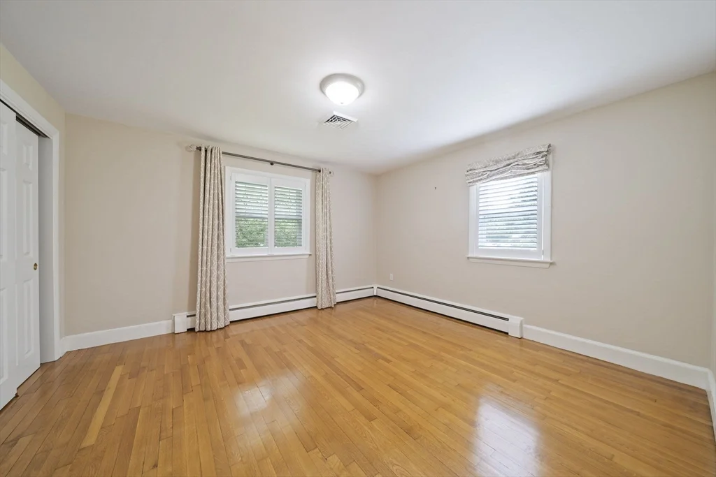 4 bed, 2 bath apartment for rent at 114 Main St Unit 114, Norwell — photo 16 of 41
