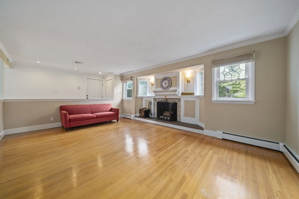 4 bed, 2 bath apartment for rent at 114 Main St Unit 114, Norwell — photo 10 of 41