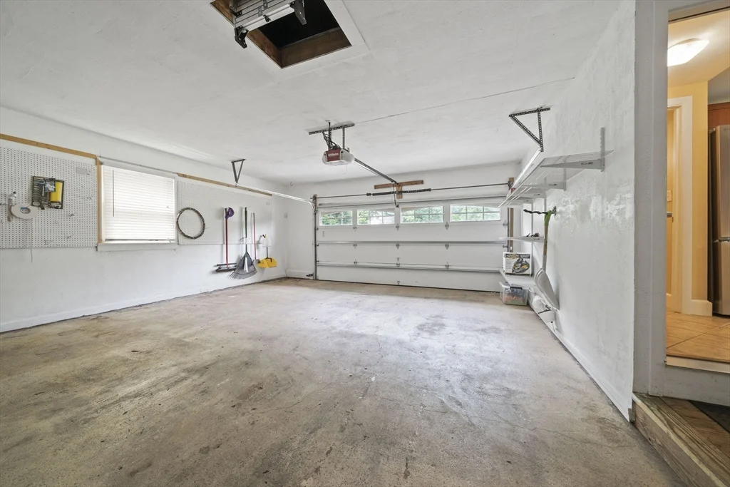 4 bed, 2 bath apartment for rent at 114 Main St Unit 114, Norwell — photo 38 of 41
