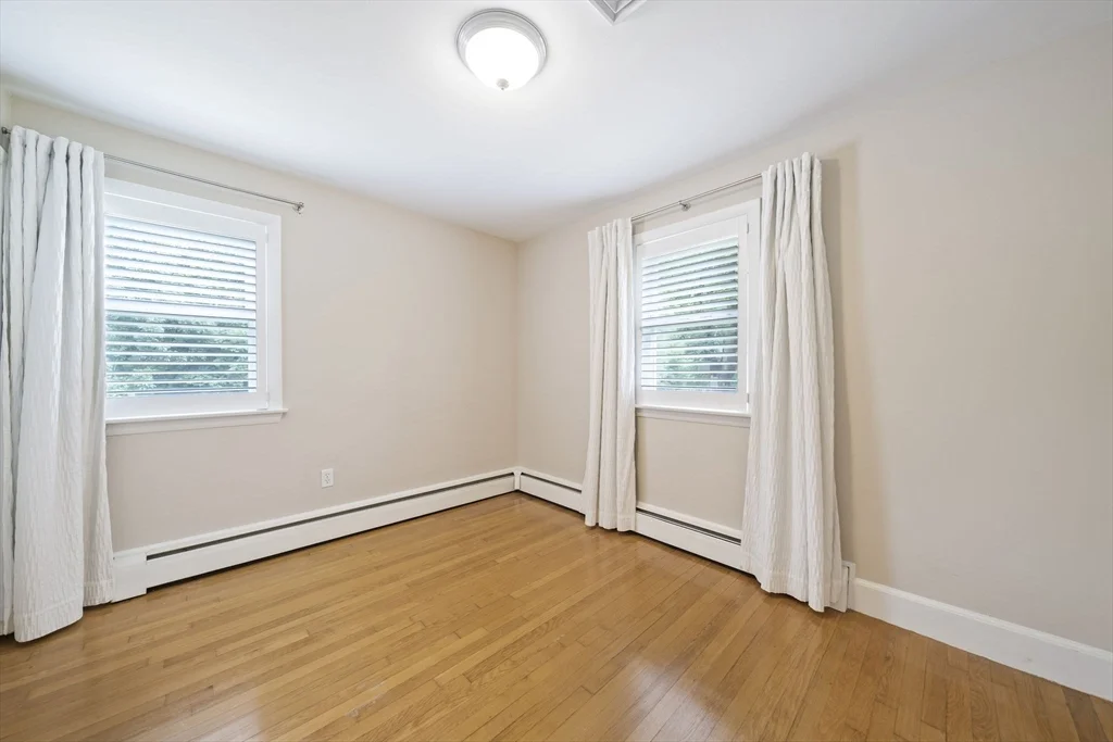 4 bed, 2 bath apartment for rent at 114 Main St Unit 114, Norwell — photo 18 of 41
