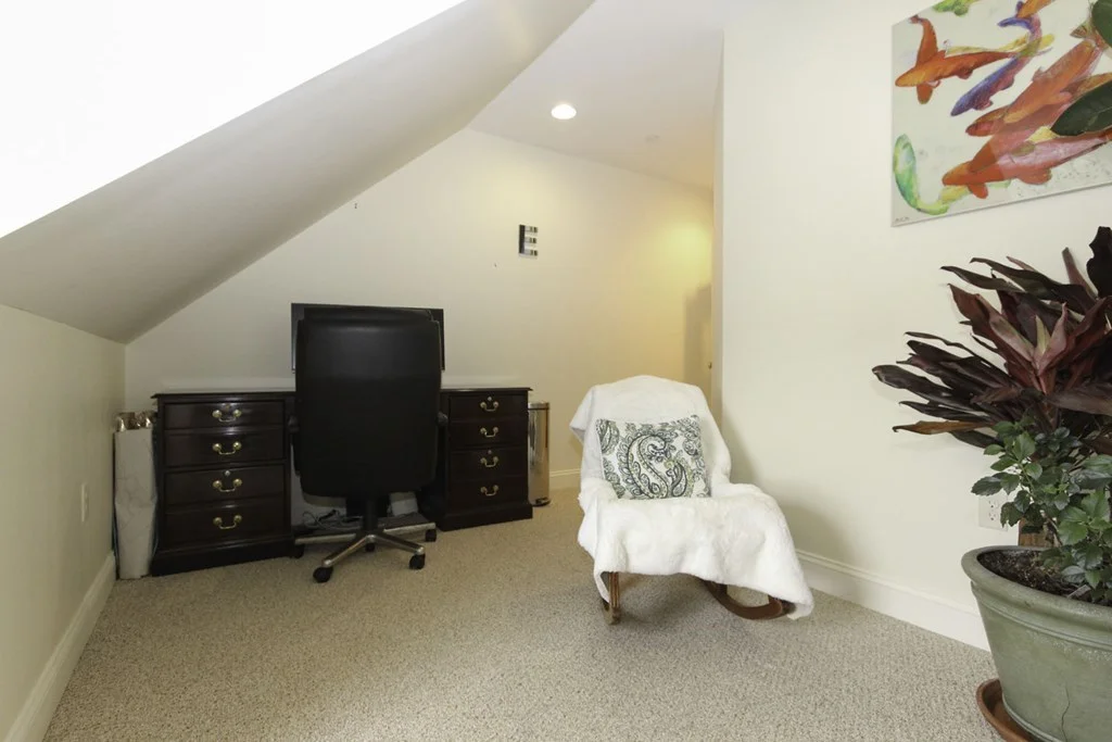 4 bed, 2 bath apartment for rent at 114 Merrian Ave Unit 301, Leominster — photo 21 of 26