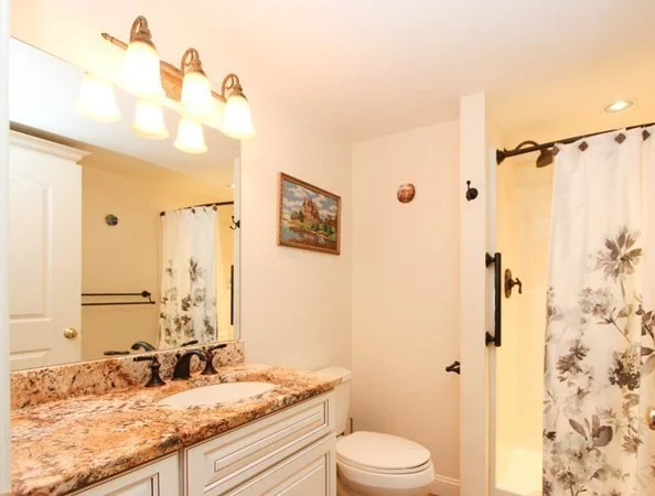4 bed, 2 bath apartment for rent at 114 Merrian Ave Unit 301, Leominster — photo 8 of 26
