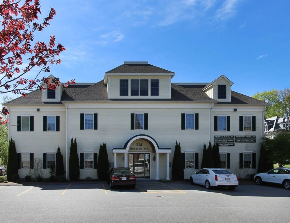 4 bed, 2 bath apartment for rent at 114 Merrian Ave Unit 301, Leominster — photo 1 of 26