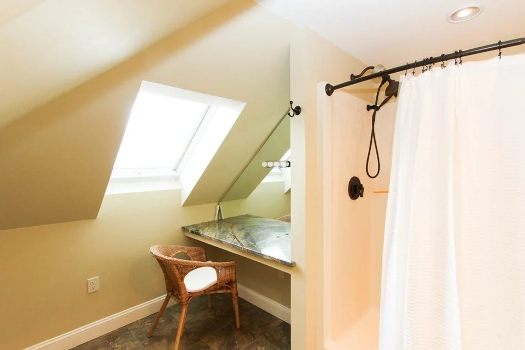 4 bed, 2 bath apartment for rent at 114 Merrian Ave Unit 301, Leominster — photo 9 of 26