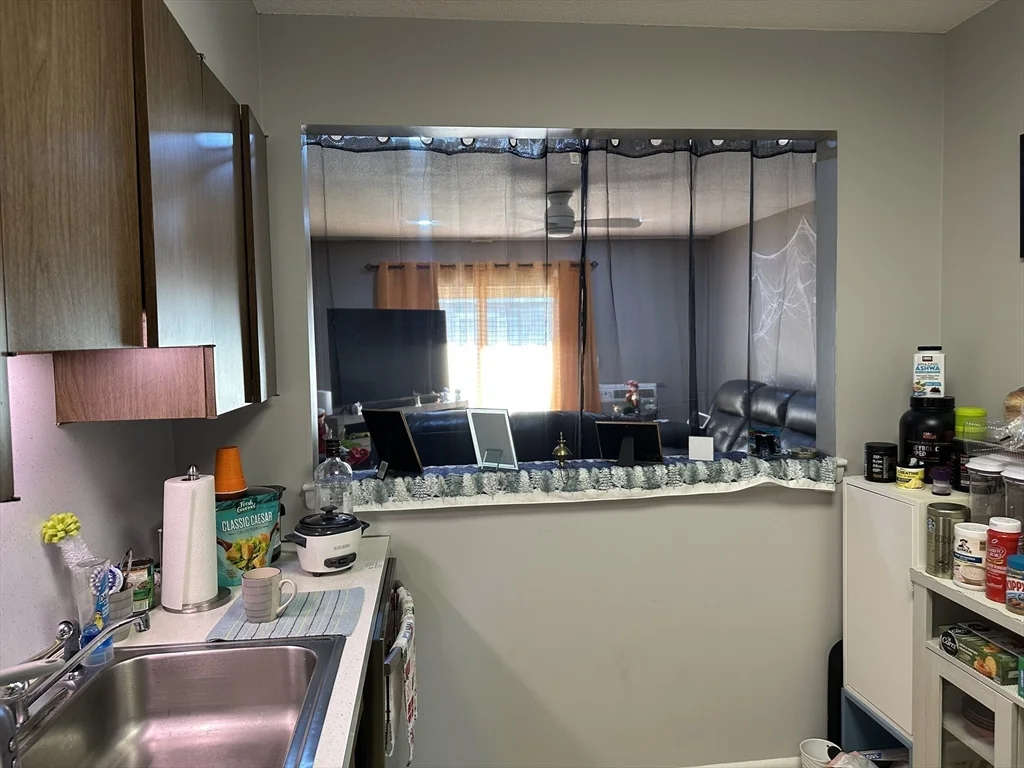 1 bed, 1 bath apartment for rent at 114 Nahant St Unit 14, Diamond District — photo 10 of 19