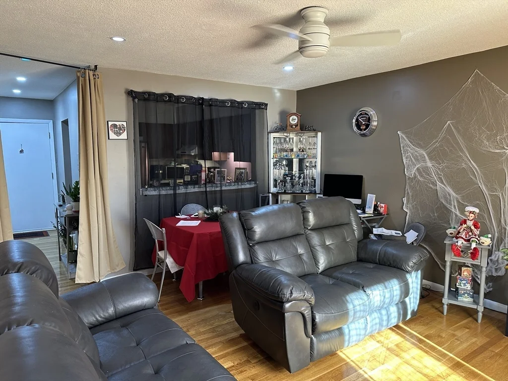 1 bed, 1 bath apartment for rent at 114 Nahant St Unit 14, Diamond District — photo 6 of 19