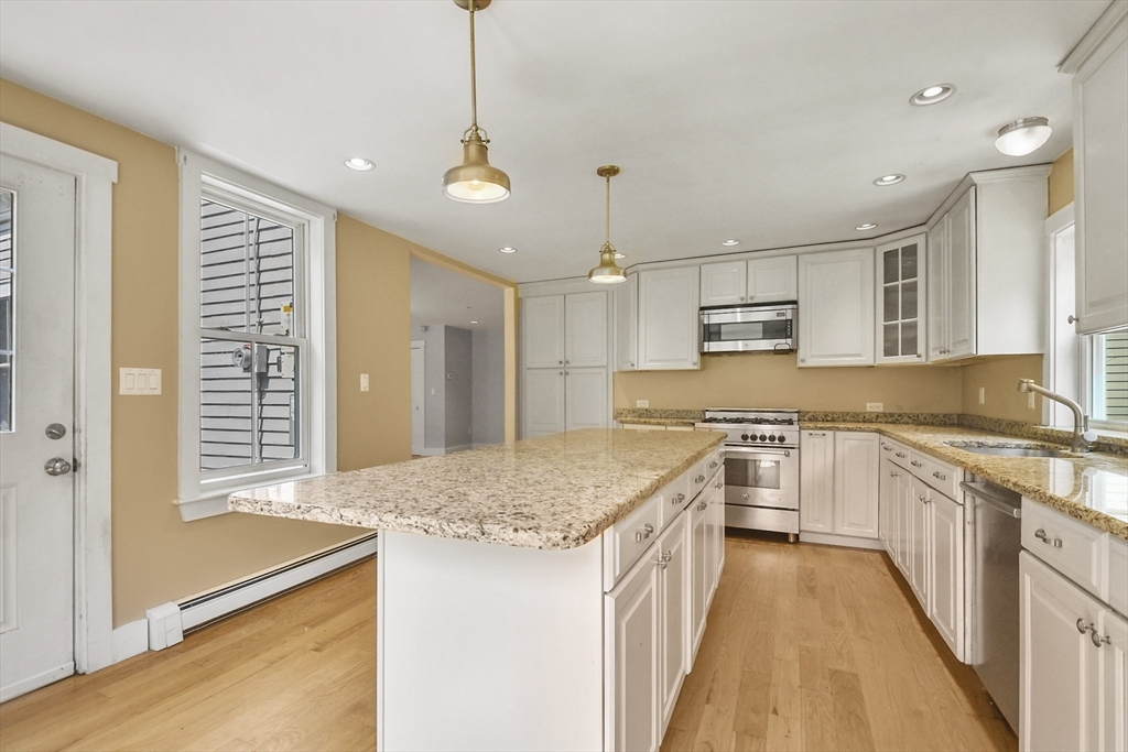 3 bed, 2 bath apartment for rent at 114 Old Oaken Bucket Rd, Norwell — photo 8 of 28