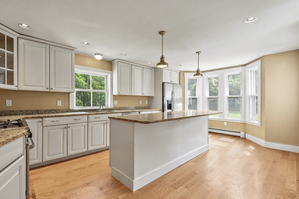 3 bed, 2 bath apartment for rent at 114 Old Oaken Bucket Rd, Norwell — photo 6 of 28