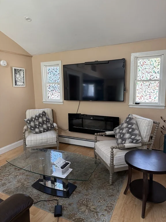 1 bed, 1 bath apartment for rent at 114 Old Oaken Bucket Rd Unit B, Norwell — photo 3 of 9