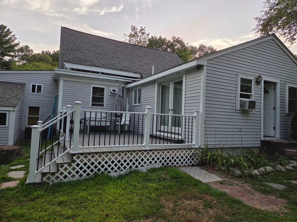 1 bed, 1 bath apartment for rent at 114 Old Oaken Bucket Rd Unit B, Norwell — photo 2 of 9