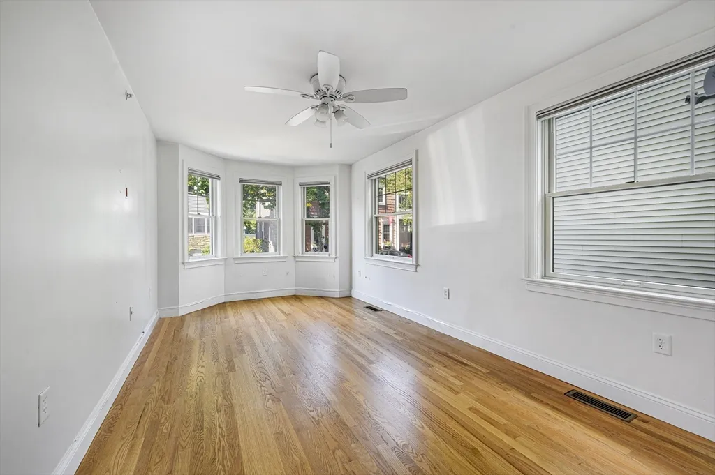 3 bed, 2 bath apartment for rent at 114 P St Unit A, South Boston — photo 10 of 23