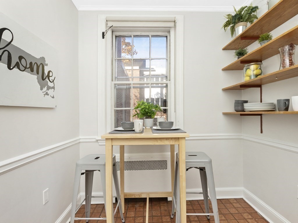 1 bed, 1 bath apartment for rent at 114 Park St Unit 3, Coolidge Corner — photo 6 of 7