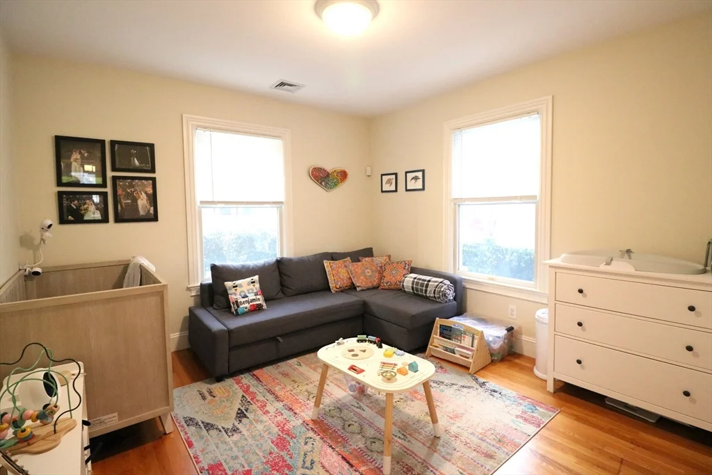 2 bed, 1 bath apartment for rent at 114 Pleasant St Unit 1, Cambridgeport — photo 15 of 17