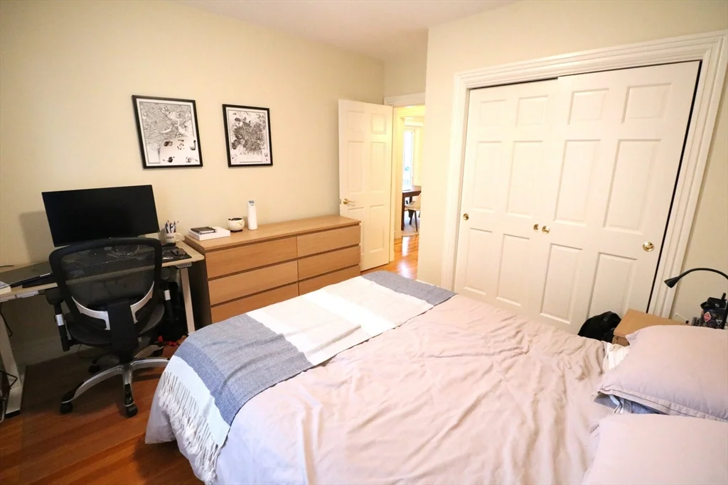 2 bed, 1 bath apartment for rent at 114 Pleasant St Unit 1, Cambridgeport — photo 13 of 17