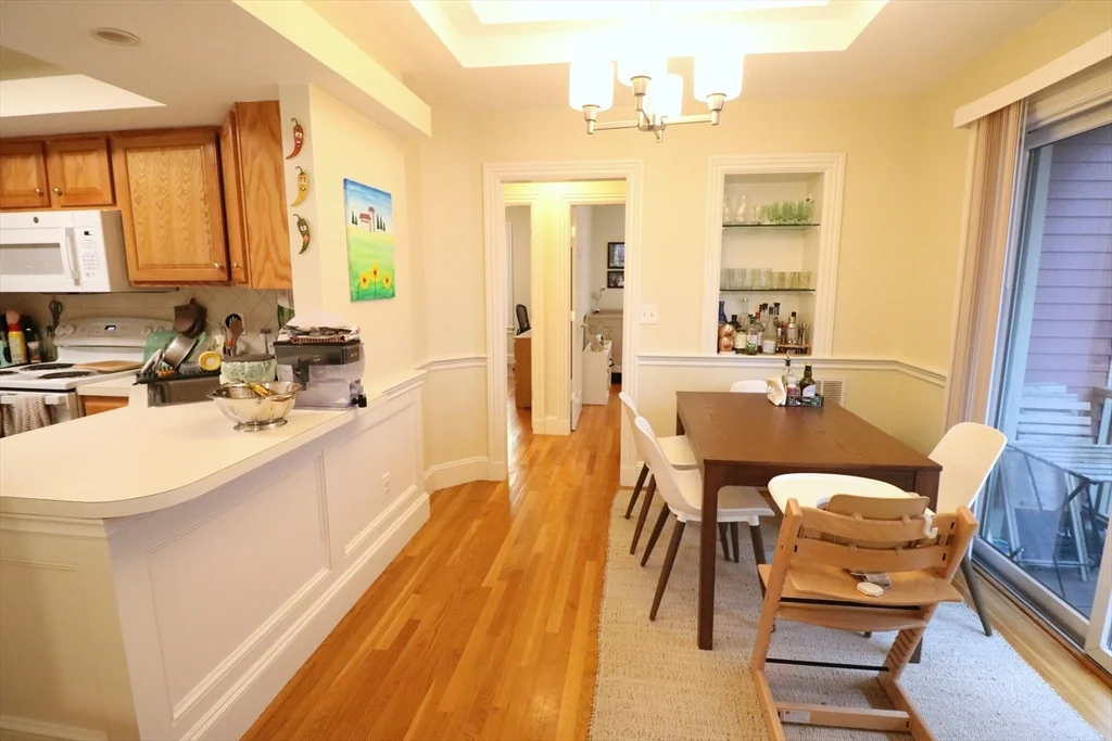 2 bed, 1 bath apartment for rent at 114 Pleasant St Unit 1, Cambridgeport — photo 7 of 17