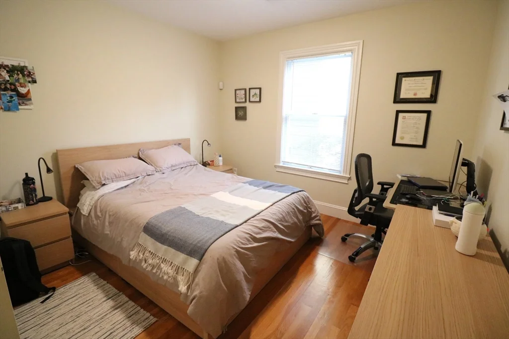2 bed, 1 bath apartment for rent at 114 Pleasant St Unit 1, Cambridgeport — photo 12 of 17
