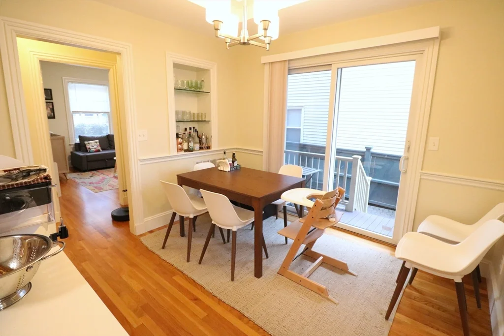 2 bed, 1 bath apartment for rent at 114 Pleasant St Unit 1, Cambridgeport — photo 8 of 17