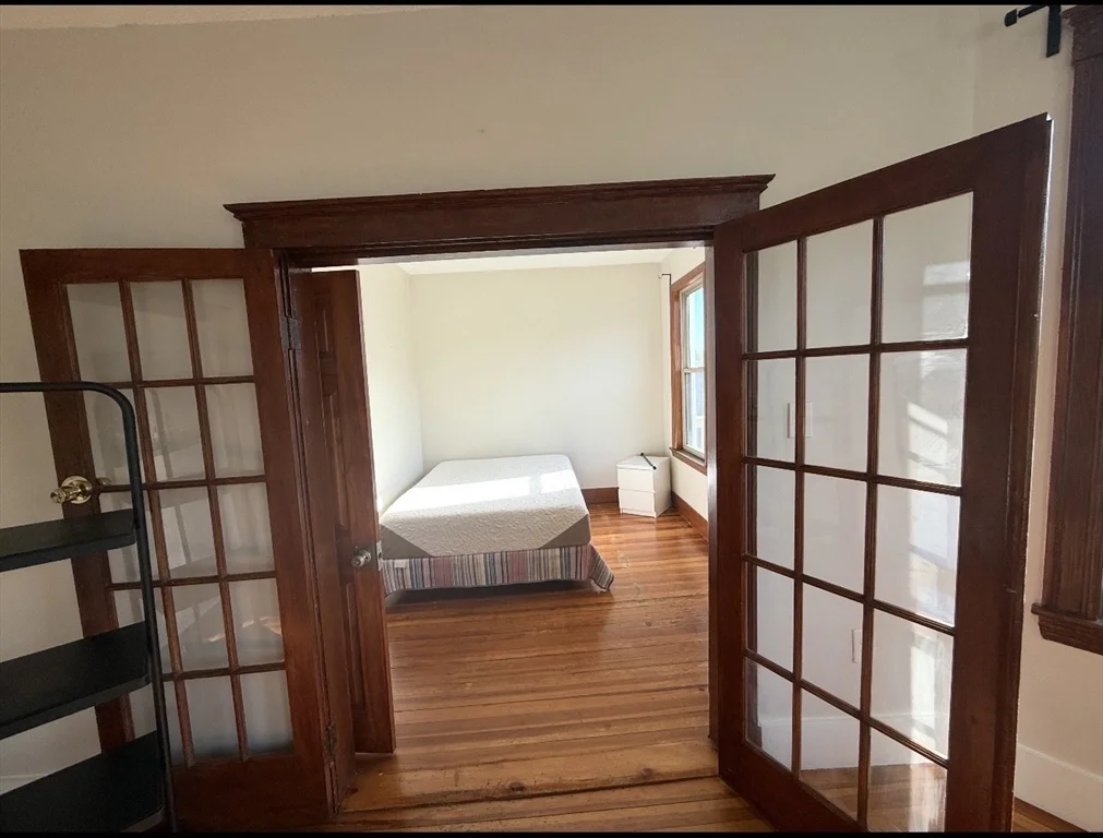 1 bed, 1 bath apartment for rent at 114 Pleasant Unit 3, Dorchester — photo 4 of 5