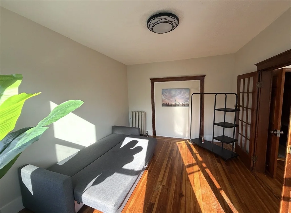 1 bed, 1 bath apartment for rent at 114 Pleasant Unit 3, Dorchester — photo 2 of 5