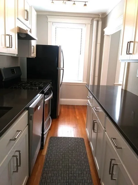 Studio bed, 1 bath apartment for rent at 114 Riverway Unit 20, Longwood — photo 7 of 11