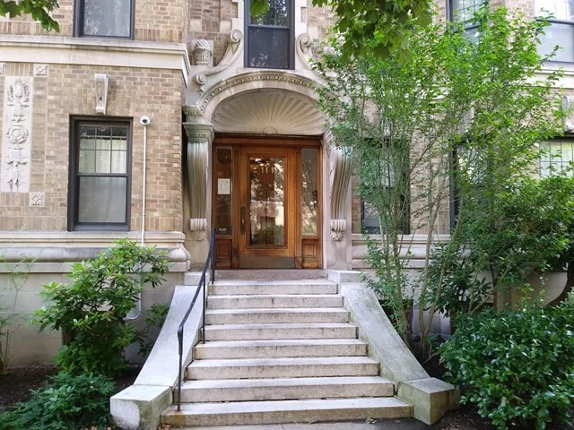Studio bed, 1 bath apartment for rent at 114 Riverway Unit 20, Longwood