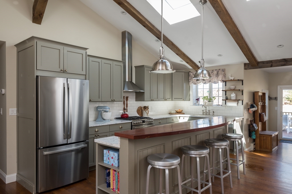 3 bed, 3 bath apartment for rent at 114 Standish St, Pembroke — photo 9 of 27