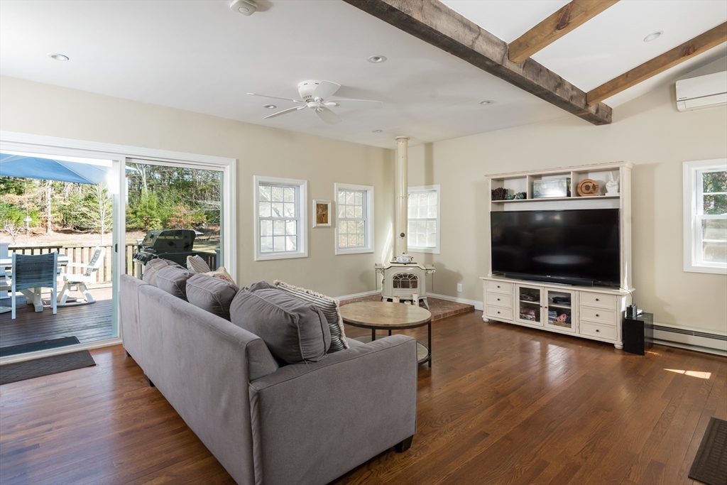 3 bed, 3 bath apartment for rent at 114 Standish St, Pembroke — photo 5 of 27