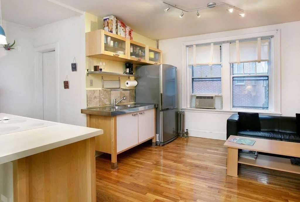 2 bed, 1 bath apartment for rent at 114 Strathmore Rd Unit 305, Brighton — photo 4 of 8