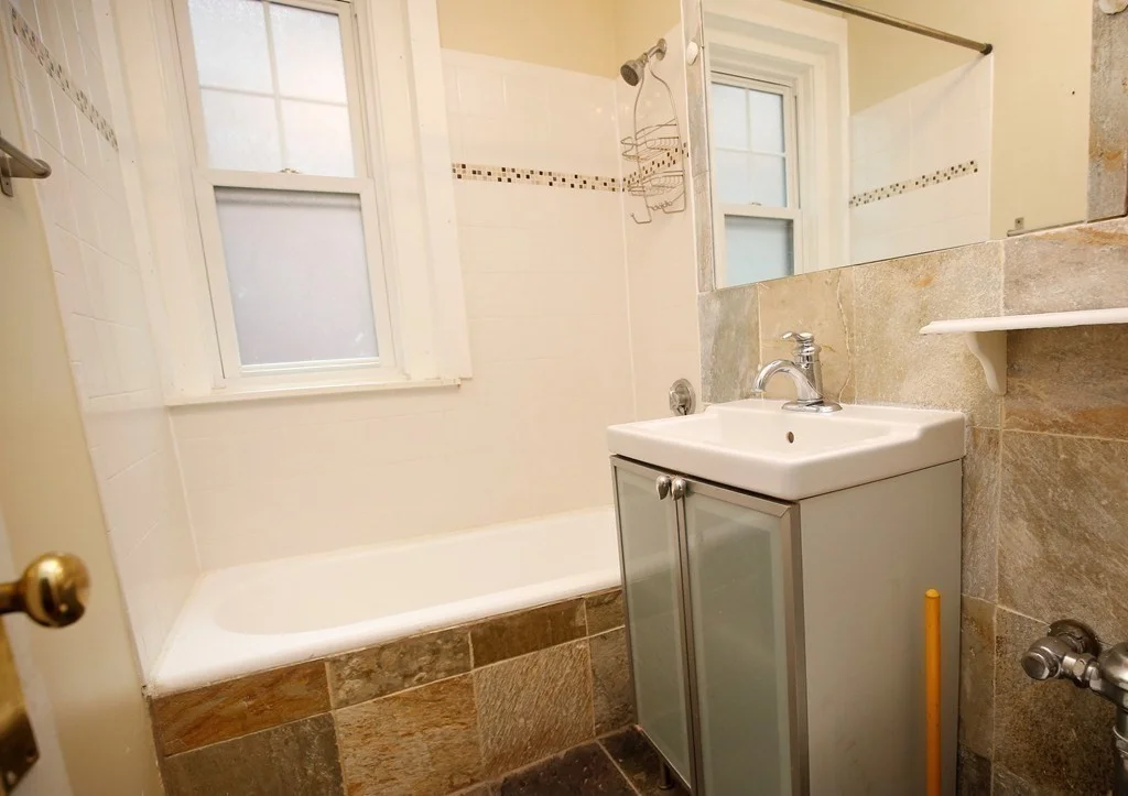 2 bed, 1 bath apartment for rent at 114 Strathmore Rd Unit 305, Brighton — photo 7 of 8