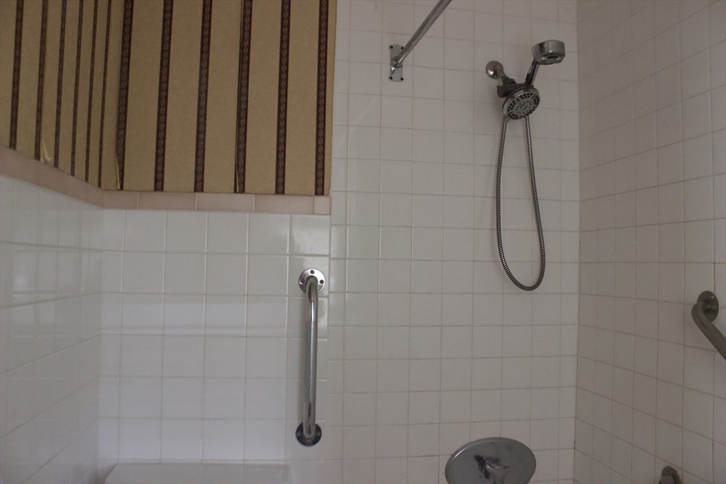 2 bed, 1 bath apartment for rent at 114 Thorndike St Unit 1, East Cambridge — photo 5 of 8
