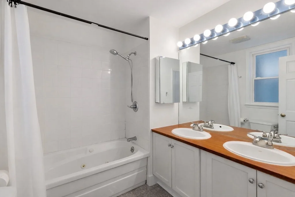 3 bed, 2 bath apartment for rent at 114 Trowbridge Unit 1, Mid Cambridge — photo 9 of 25