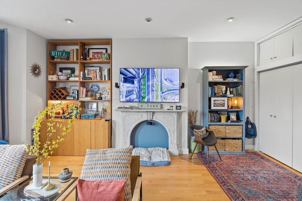 1 bed, 1 bath apartment for rent at 114 West Concord St Unit 2, South End — photo 5 of 18