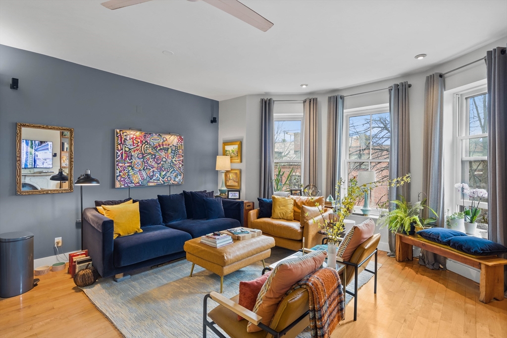 1 bed, 1 bath apartment for rent at 114 West Concord St Unit 2, South End — photo 1 of 18