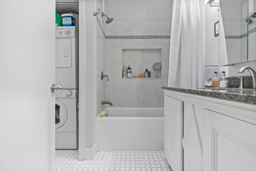 1 bed, 1 bath apartment for rent at 114 West Concord St Unit 2, South End — photo 10 of 18